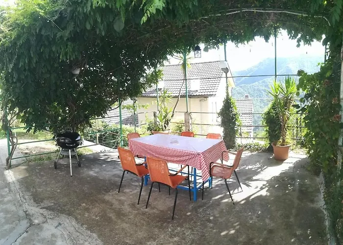 Casa Franca - In The Countryside With Garden Apartament Uscio